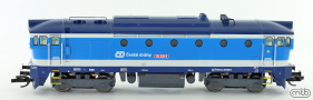 [Lokomotivy] → [Motorov] → [T478.3 „Brejlovec”] → CD-754-028: dieselov lokomotiva v korportnm modrm ntru